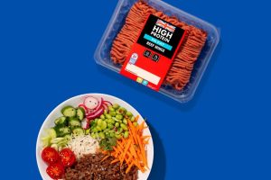 Lidl英国推出“混合蛋白肉”:肉+豌豆蛋白,蛋白质提升20%,最低1.99英镑 406024 lidlhighproteinmeatrange 154257 crop 300x200 Lidl英国推出“混合蛋白肉”:肉+豌豆蛋白,蛋白质提升20%,最低1.99英镑
